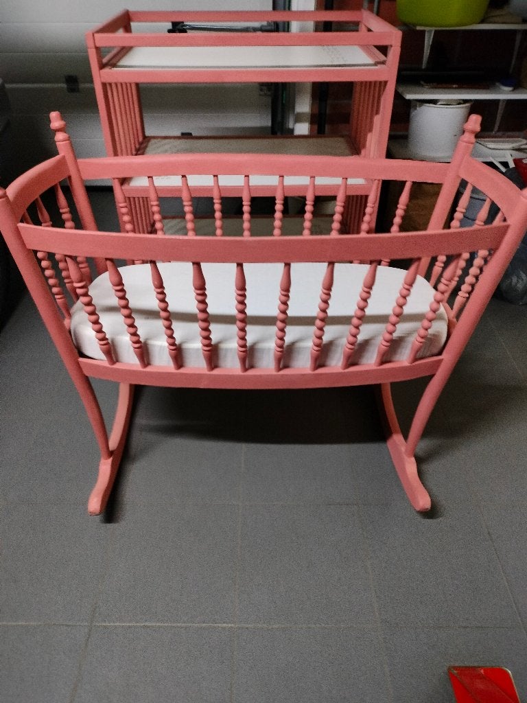 Babywieg en verzorgingsmeubel., Kinderen en Baby's, Ophalen, Zo goed als nieuw, Wieg