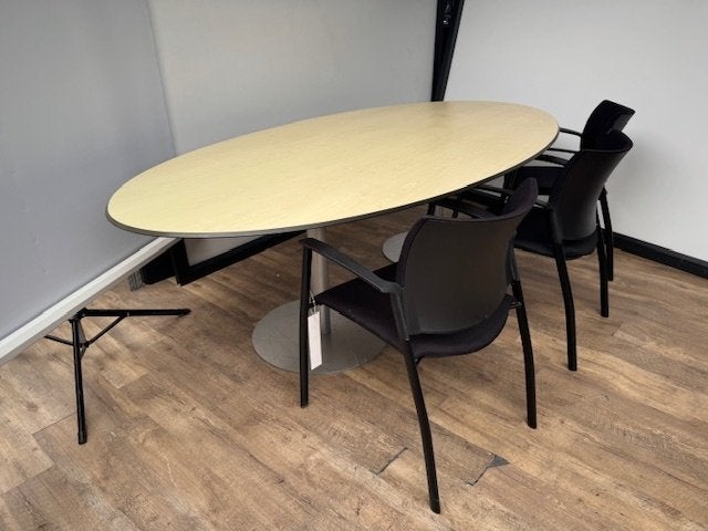 Ovale vergadertafel zuilvoet, Ophalen