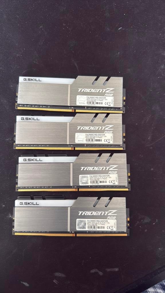 barrette de mémoire RAM G.Skill Trident Z RGB,, Informatique & Logiciels, Enlèvement, Comme neuf