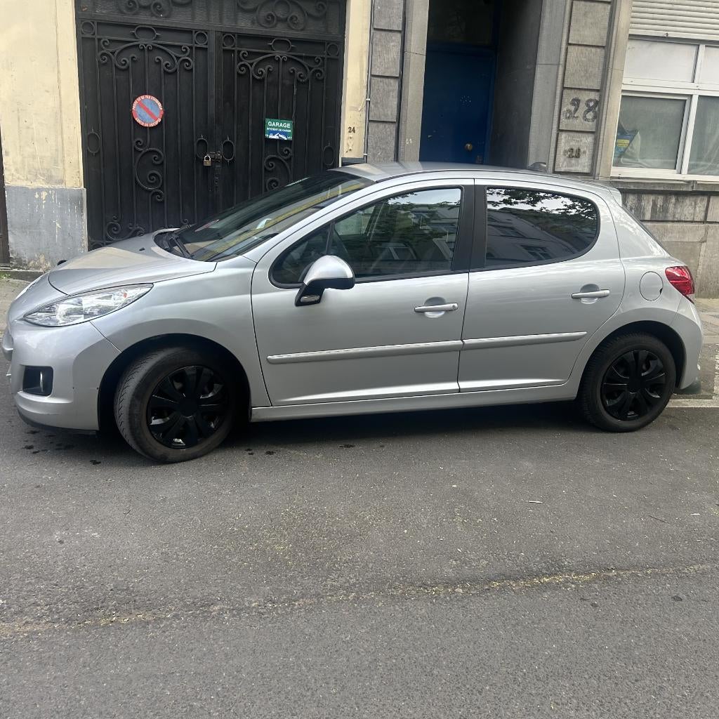 peugeot 207 boite automatic, Entreprise, Noir, Automatique, Tissu