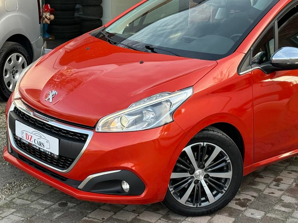 PEUGEOT 208 1.6HDI 99PK |NAVI | AIRCO | LED | BLUETOOTH |, Auto's, Stof, 1600 cc, Onderhoudsboekje, 73 kW