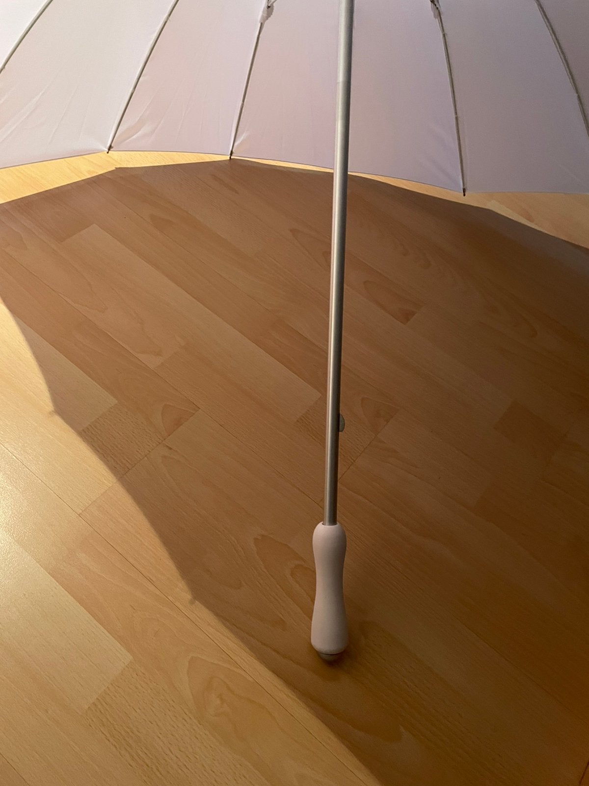 Parapluie en forme de cœur, Enlèvement, Comme neuf