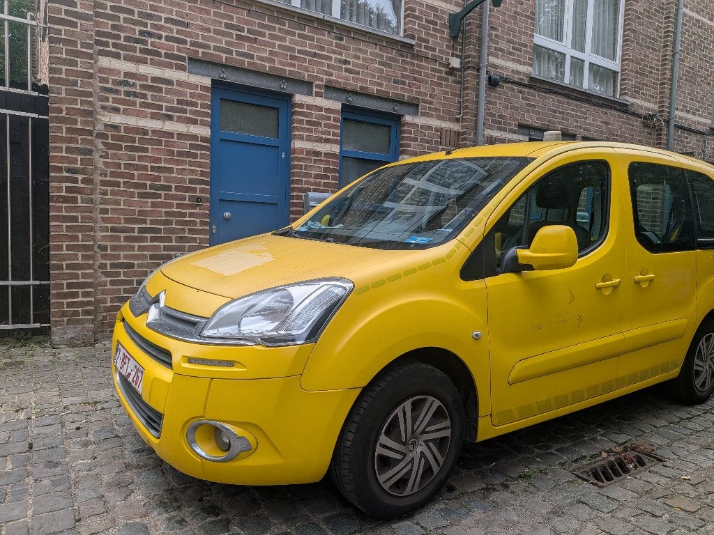 Citroën Berlingo 1.6 Essence (2013) – 124 000 km, Autos, Euro 5, Achat, 6 portes, Jaune