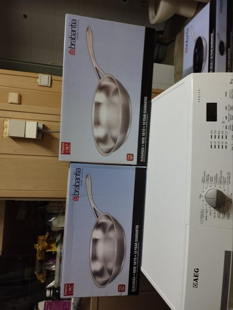 2 braadpannen bieden vanaf 55 euro voor de 2 merk Brabantia, Ophalen