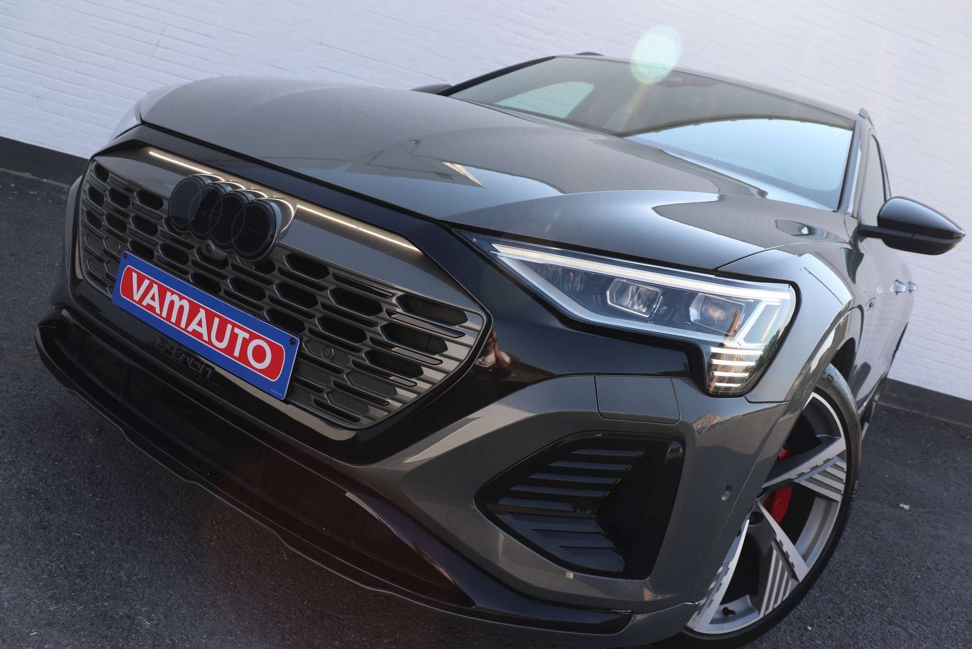 Audi Q8 e-tron Sportback 55 Quattro Competition - ChronosGre, Auto's, Audi, Automaat, Gebruikt, 408 pk, Q8 e-tron