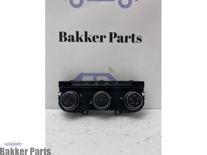 Kachel Bedieningspaneel van een Volkswagen Golf, Gebruikt, -, Volkswagen, -