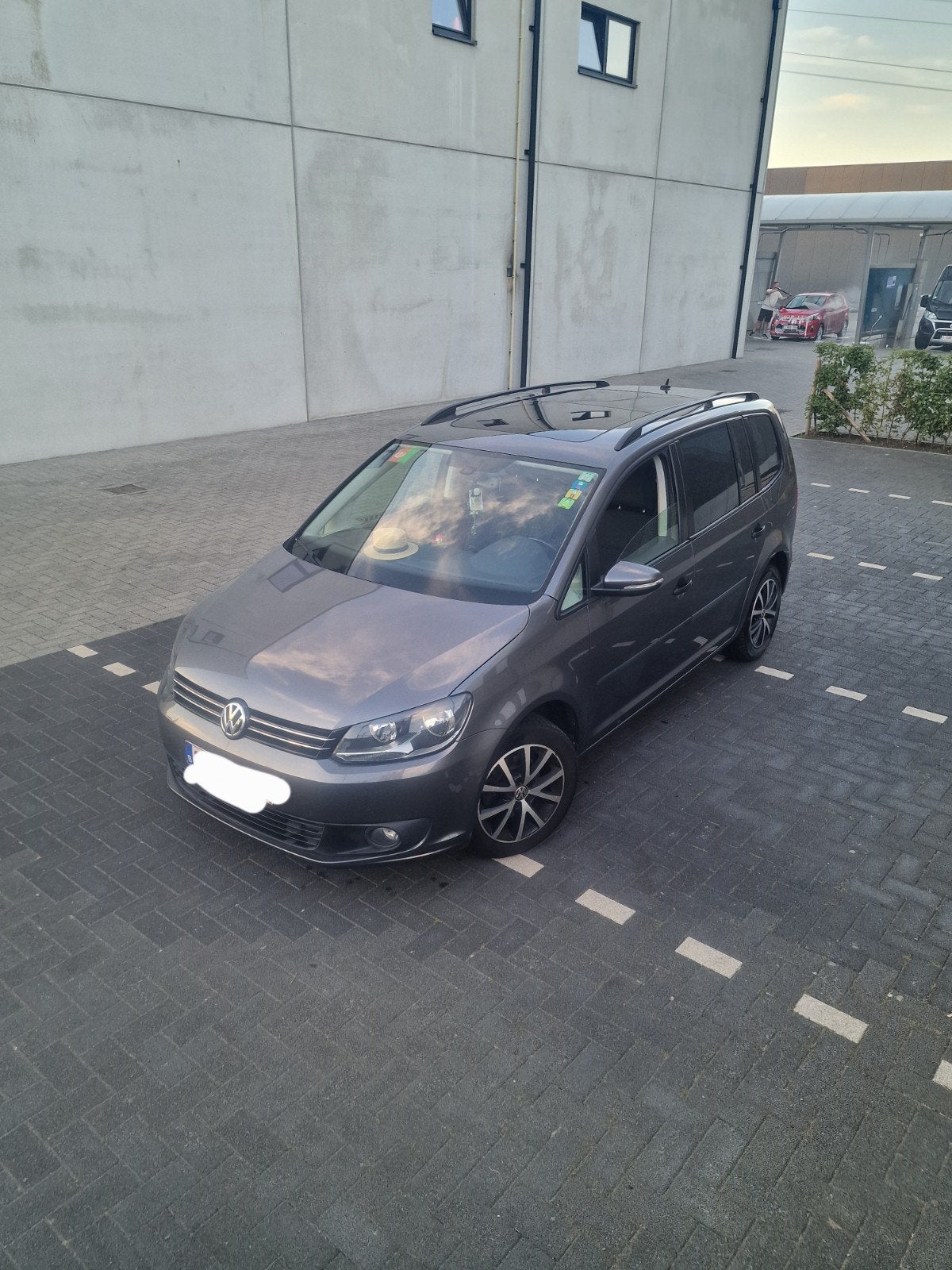 Volkswagen Touran 1.6 TDI Automaat – 7 Zitplaatsen – 201, Auto's, Volkswagen, Bedrijf, Ophalen