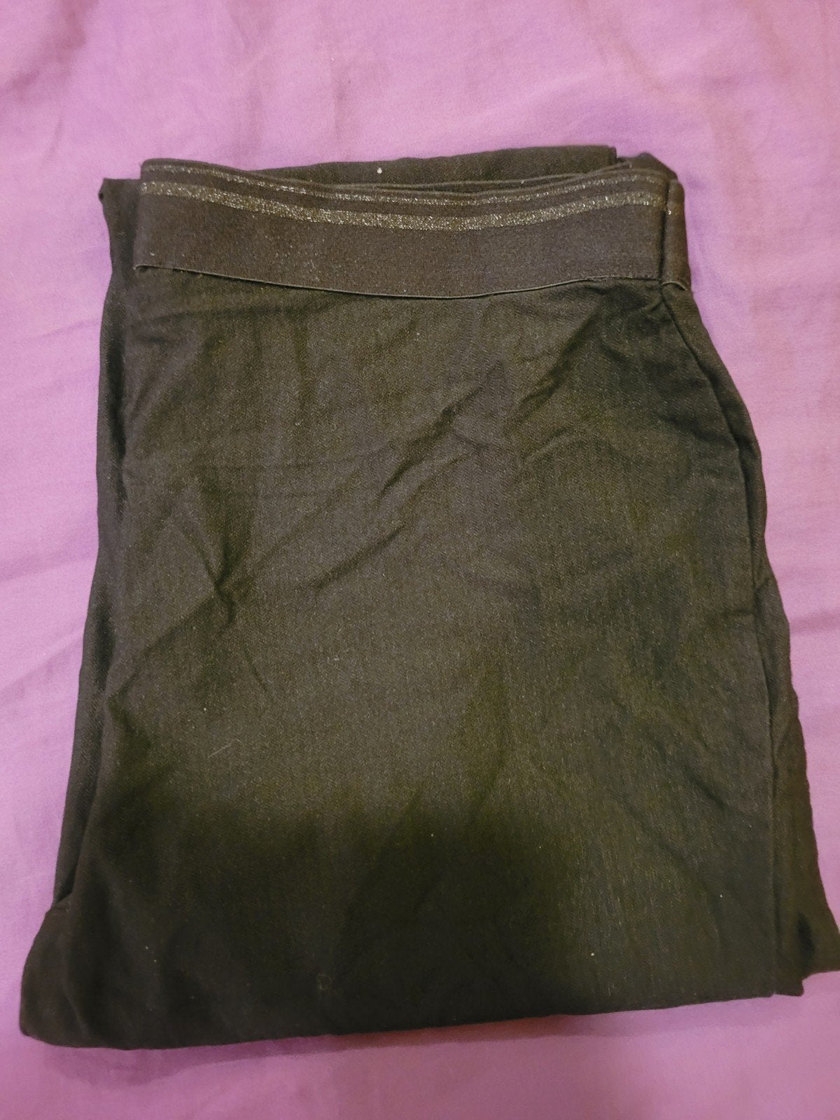 Zwarte comfortabele pantalon met glittertaille C&A – Maat 46, Kleding | Dames, Maat 46/48 (XL) of groter, Ophalen of Verzenden