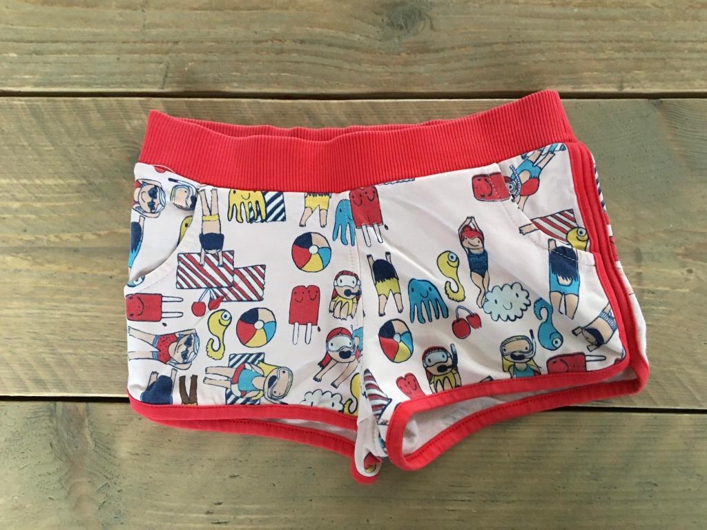 JBC, leuke short 104, Kinderen en Baby's, Kinderkleding | Maat 104, Broek, Gebruikt, Meisje, Ophalen of Verzenden