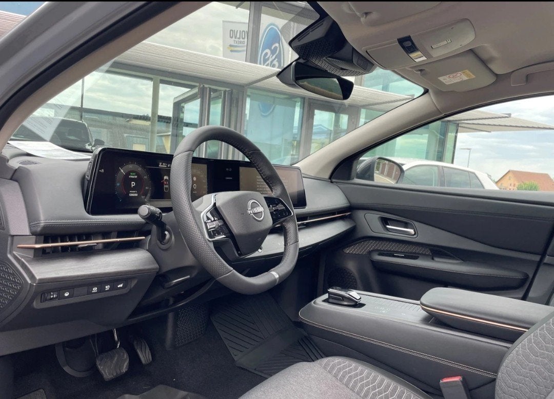 Nissan Ariya 63kwh engage, Autos, Ordinateur de bord, Argent ou Gris, Achat, Euro 6