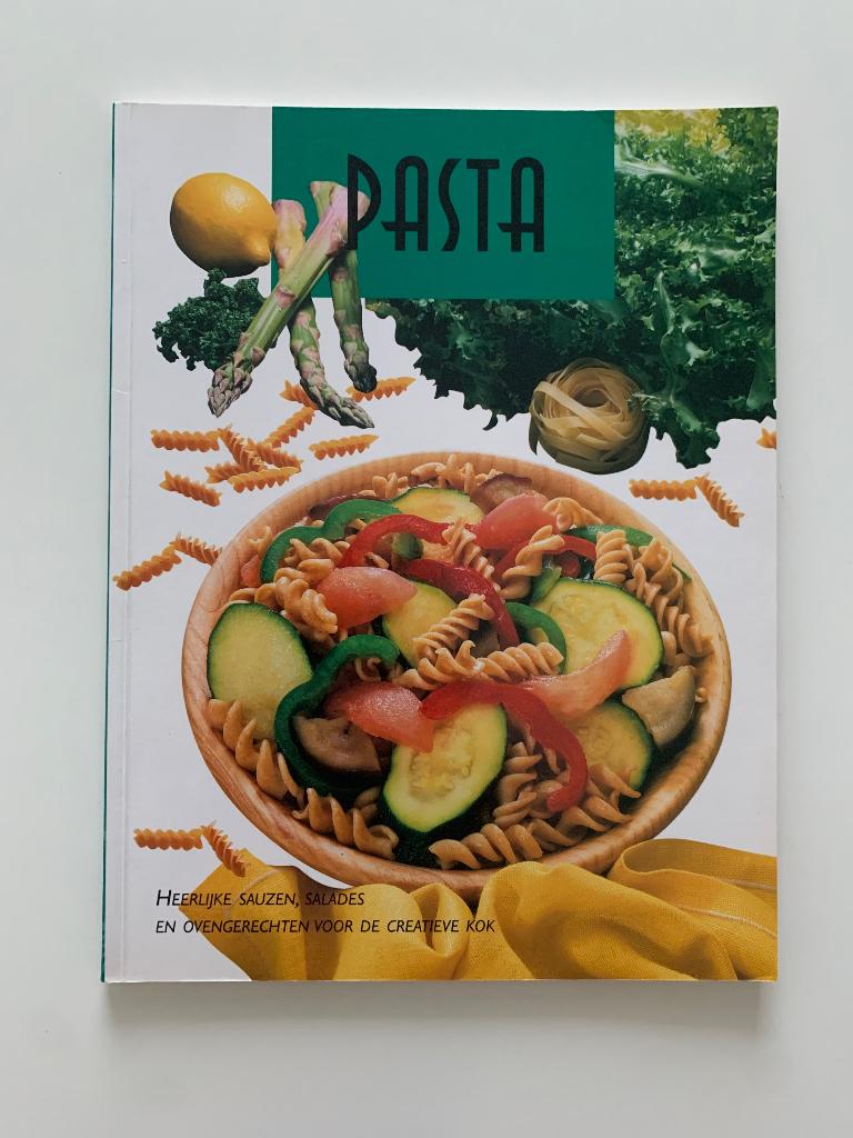 Pasta heerlijke sauzen salades en ovengerechten Rebo 96p, Livres, Livres de cuisine, Enlèvement ou Envoi, Comme neuf, Italie