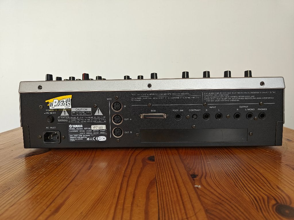 Yamaha RS7000 groovebox + 32mb smartmedia card, Musique & Instruments, Enlèvement ou Envoi, Yamaha