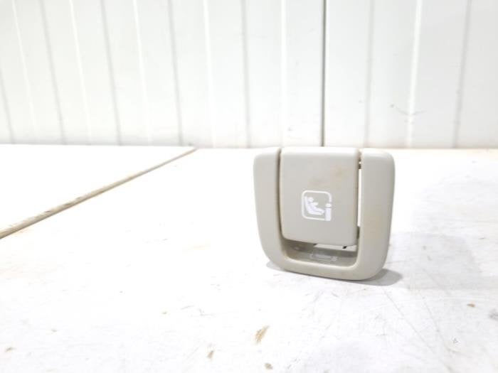 Support isofix d'un Volvo S90, -, 3 mois de garantie, -, -