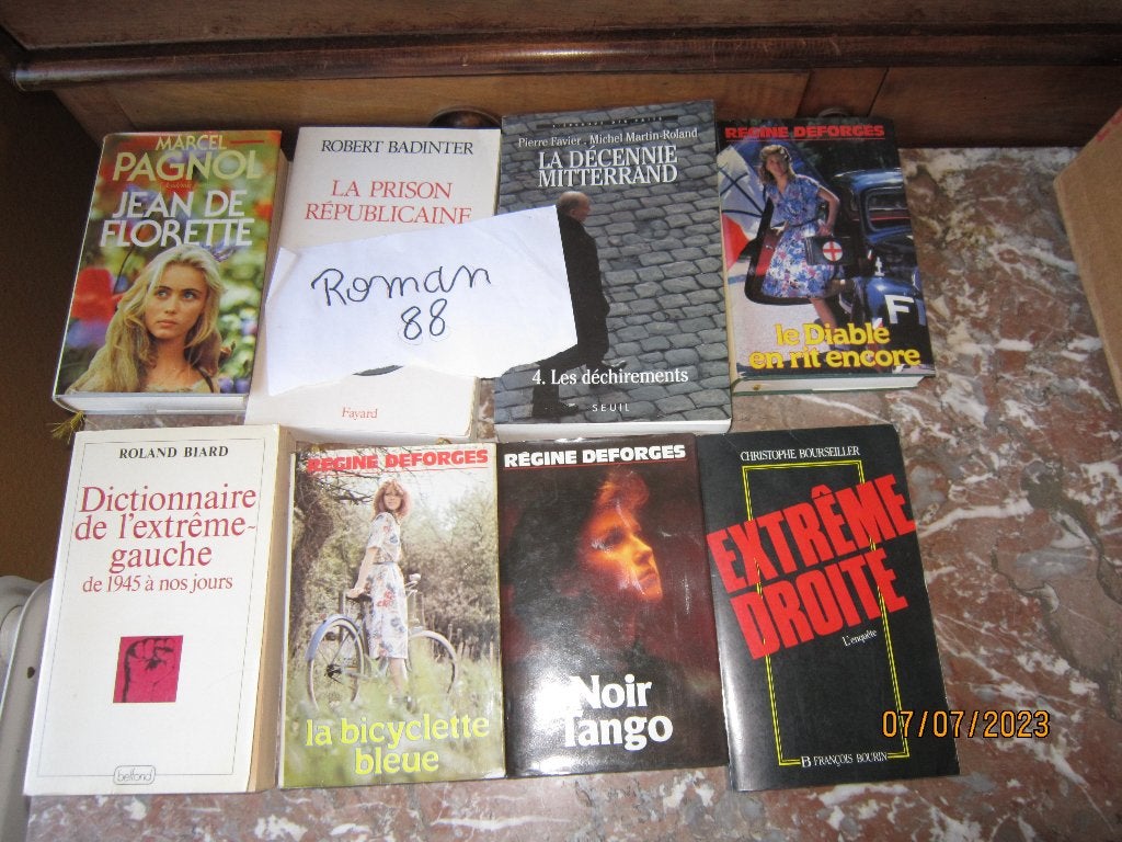 Livres +-25 romans caisse n88 Adam D, Livres, Enlèvement, Utilisé