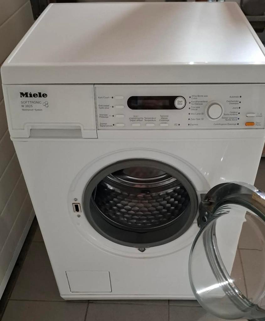 Miele wasmachine 6kg energie:A, Elektronische apparatuur, Wasmachines, Zo goed als nieuw, Ophalen