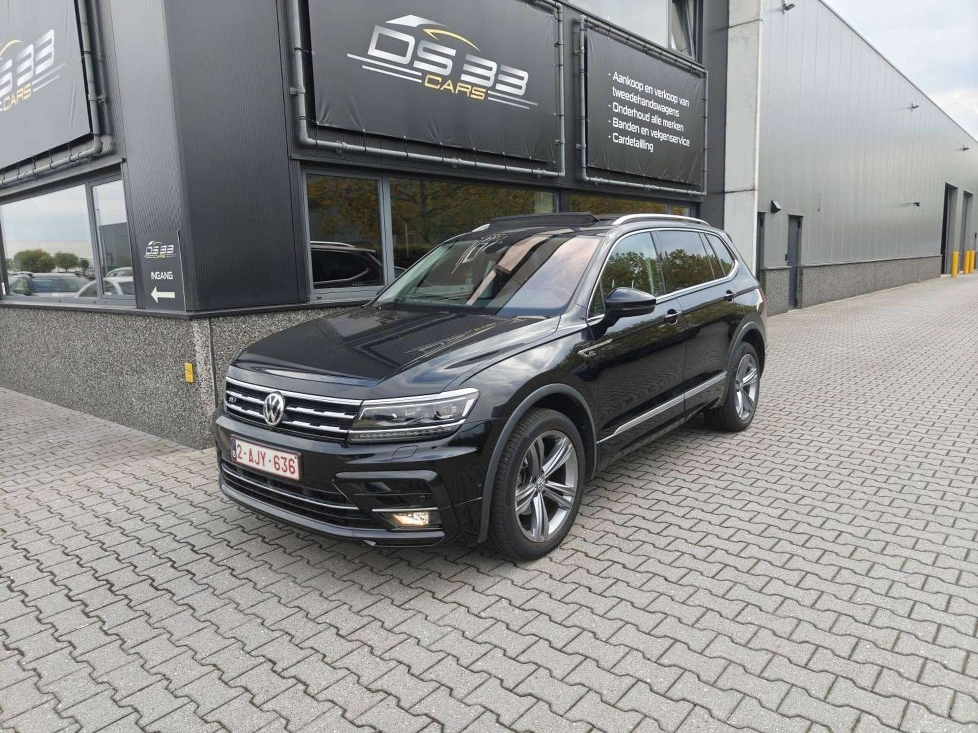 Volkswagen Tiguan Allspace 1.5 TSI R-line 7-zit /19"/Pano/Me, Automaat, Dealer onderhouden, 4 cilinders, Bedrijf