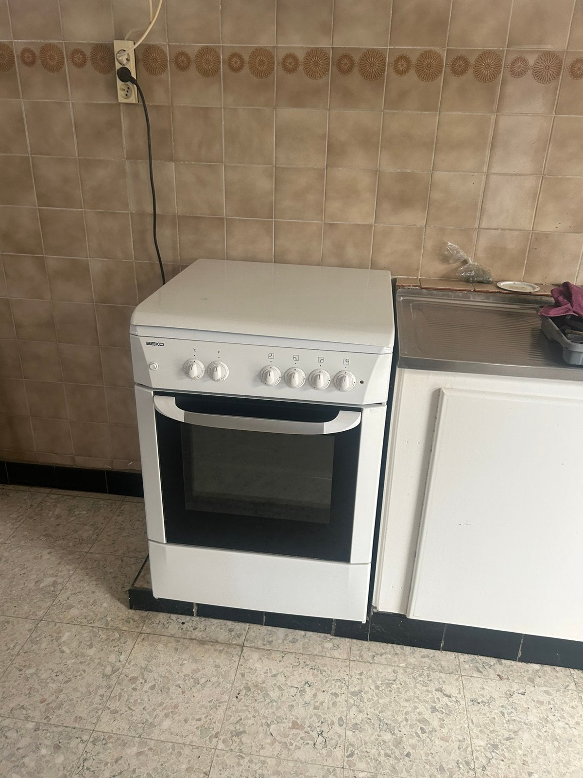 Beko gasfornuis met een elektrische oven, Elektronische apparatuur, Fornuizen, Ophalen