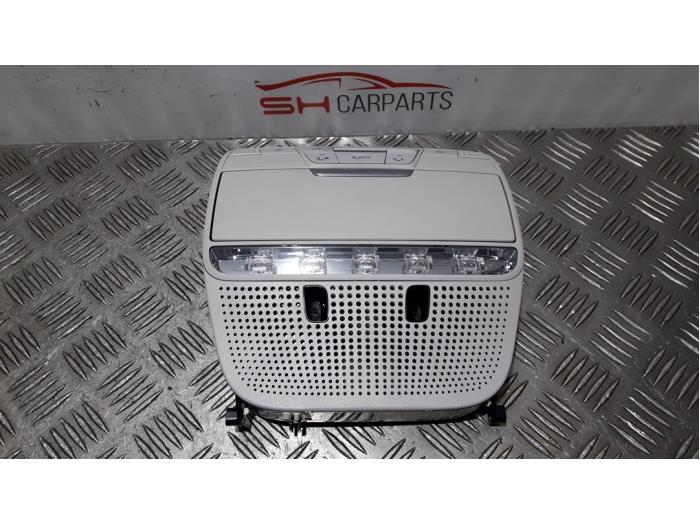 Eclairage intérieur avant d'un Mercedes C-Klasse, Autos : Pièces & Accessoires, Éclairage, Mercedes-Benz, Utilisé, 3 mois de garantie