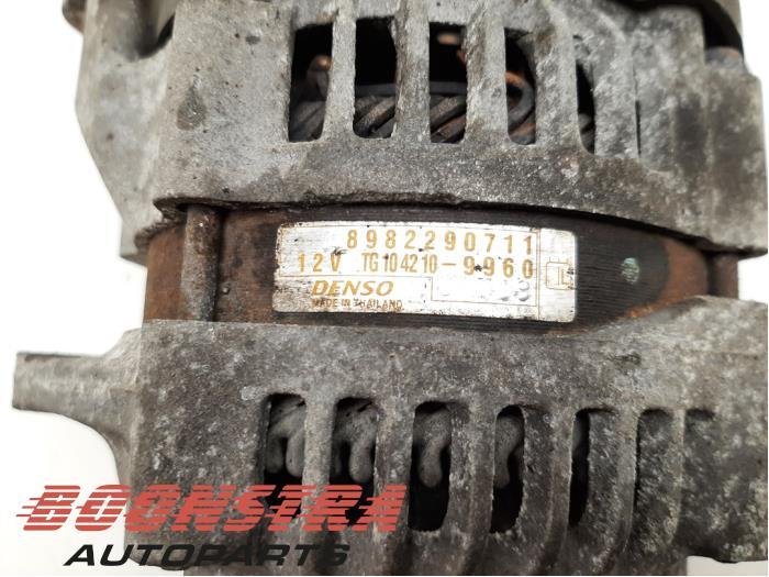 Dynamo van een Isuzu D-MAX (D-MAX 09-), Auto-onderdelen, Motor en Toebehoren, Overige automerken, Gebruikt, 3 maanden garantie