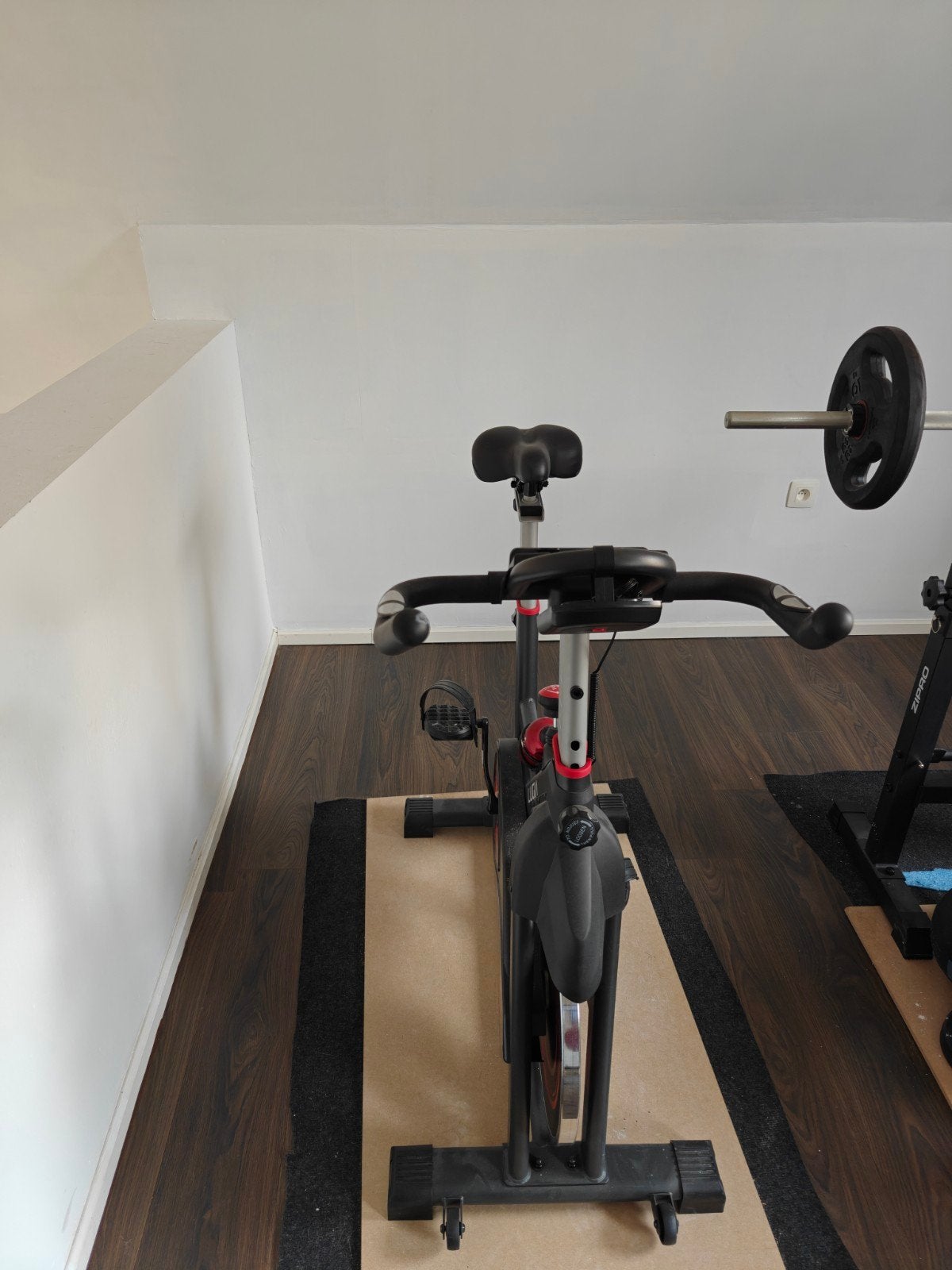 Hometrainer, Sports & Fitness, Enlèvement, Comme neuf, Vélo d'appartement