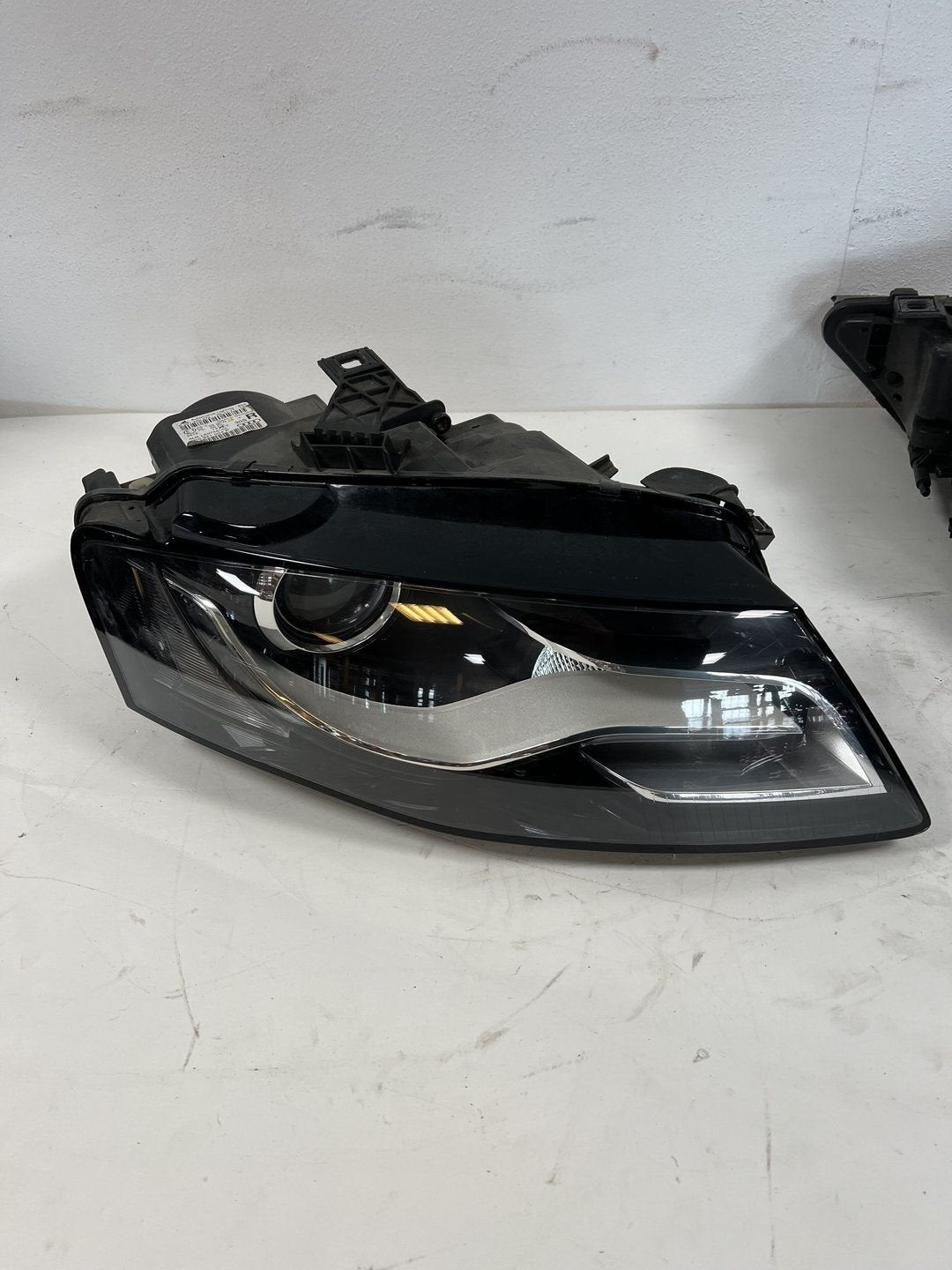 Audi A4 B8 8K koplamp xenon rechts 8K0941004P, Gebruikt, -, -, -