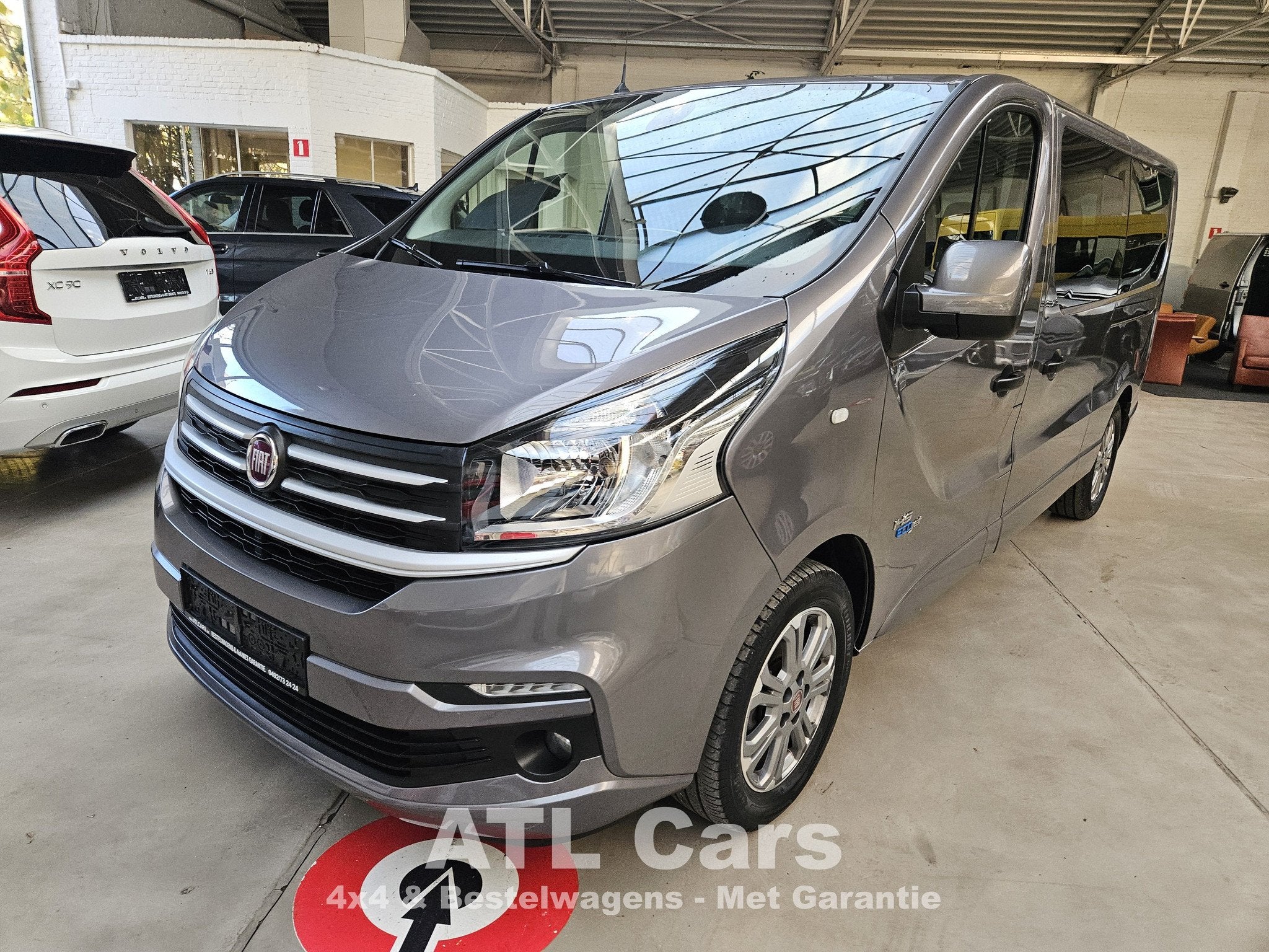 Fiat Talento 2.0 Diesel | 1ste eig. | 8+1 |Cruise control, Autos, Achat, Entreprise, Boîte manuelle, Noir