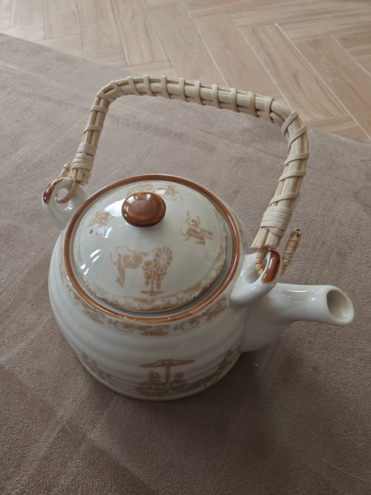 Prachtige Clayre & Eef porseleinen theepot., Ophalen