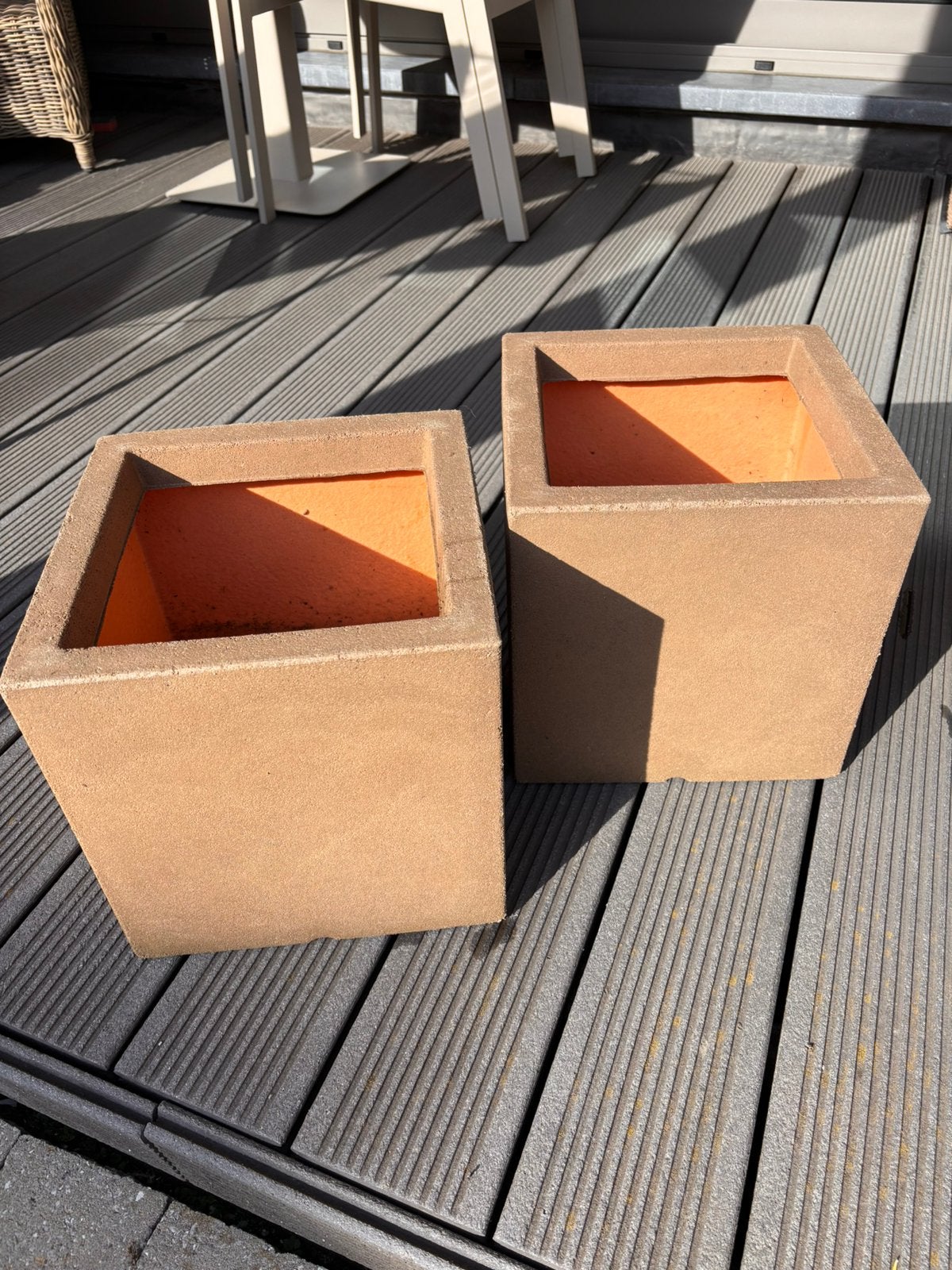 Twee bloembakken in kunststof, Ophalen, Kunststof, Gebruikt, Minder dan 60 cm