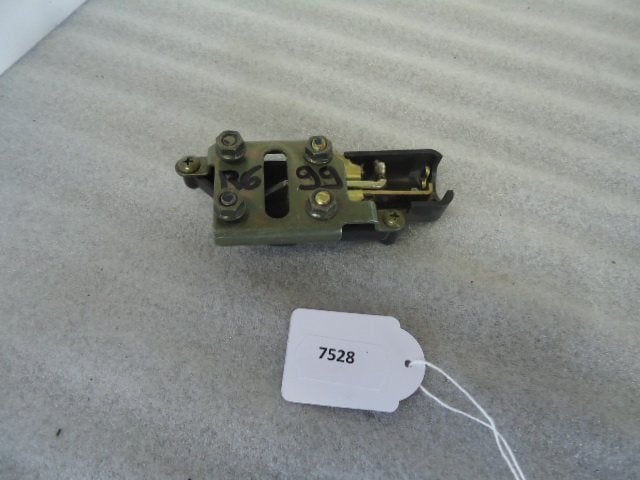 R6 1999 - 2002 Yamaha Slot Zadelslot mechanisme D1-22347