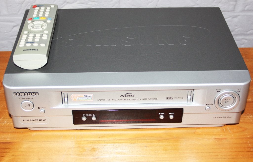 Samsung SV-251X Videorecorder Met Afstandsbediening, Ophalen of Verzenden, Zo goed als nieuw, VHS-speler of -recorder