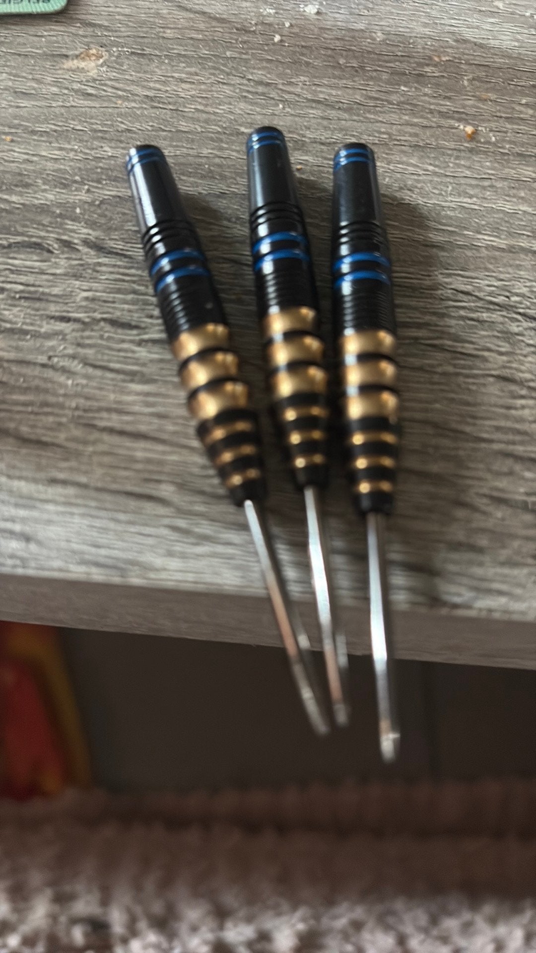 Dartst setje, Enlèvement, Comme neuf