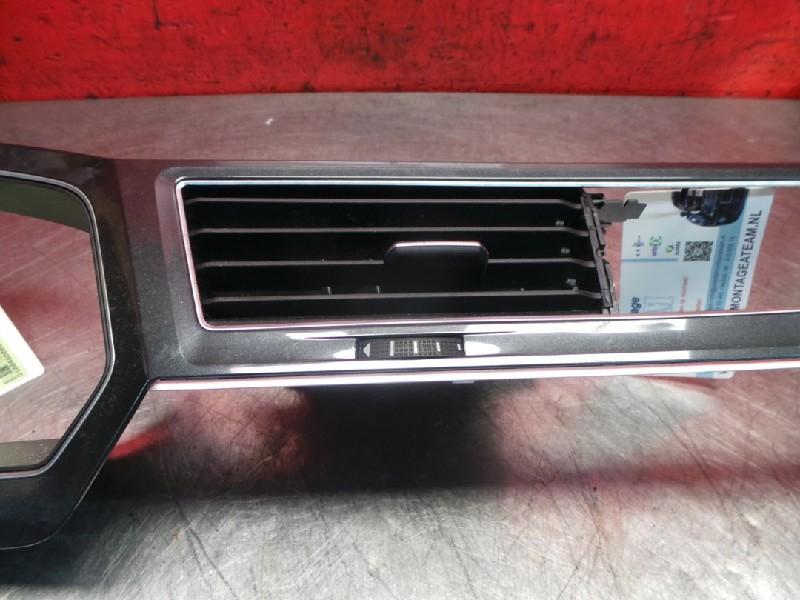 GRILLE AÉRATION TABLEAU DE BORD Tiguan (AD1) (5NB815719), Autos : Pièces & Accessoires, Utilisé, Volkswagen
