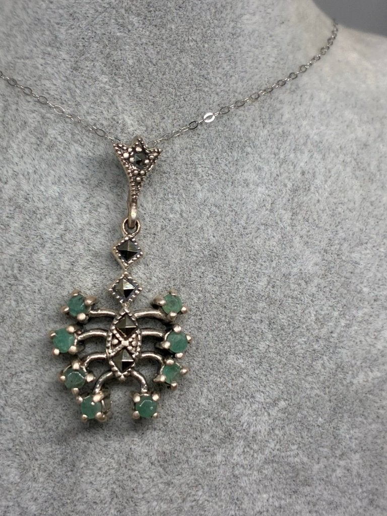Zilveren 925 Ketting met Hanger en Echte Smaragd, Ophalen of Verzenden, Nieuw, Grijs
