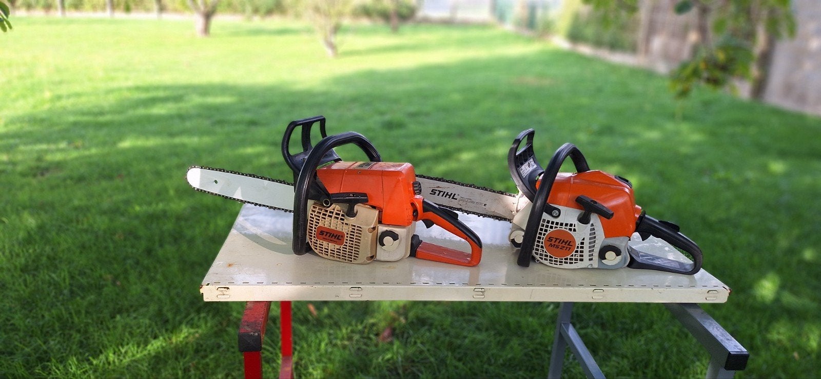 lot de deux tronconneuse a essence sthil.( a redemarer, Jardin & Terrasse, Enlèvement, Essence
