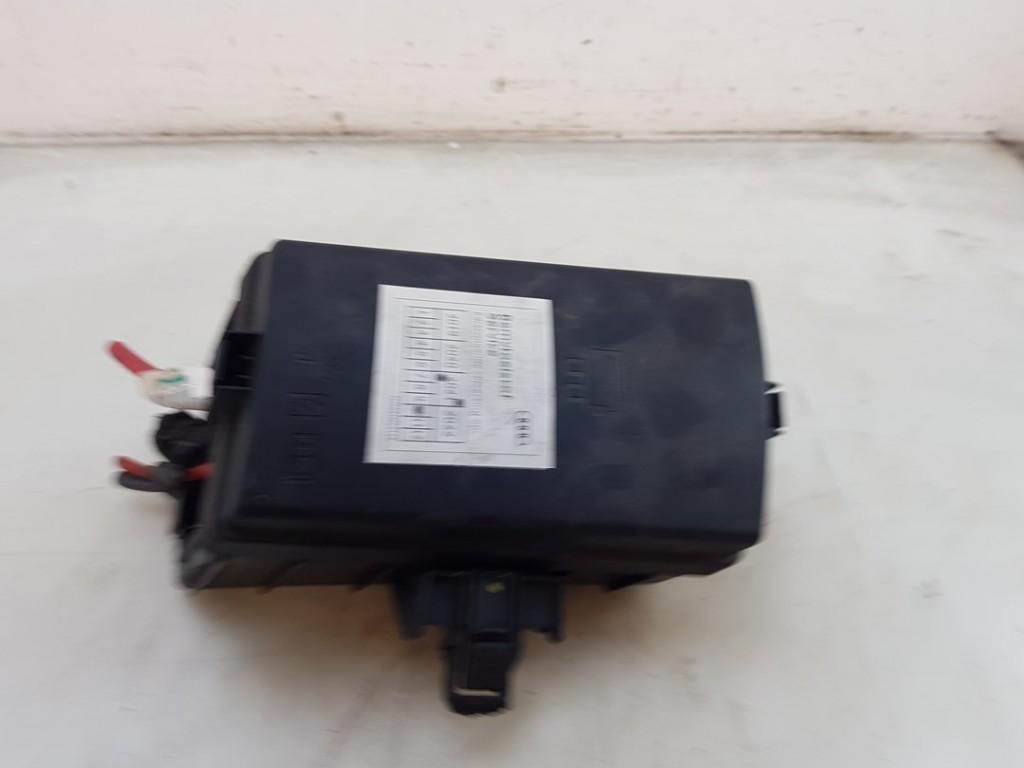 ZEKERINGKAST Audi A3 Sportback (8VA / 8VF) (|5Q0907361A|), Gebruikt, Audi