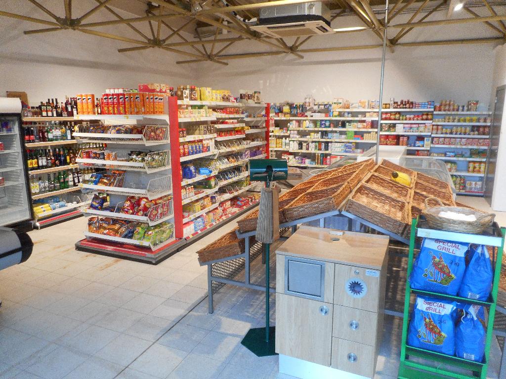 BUURTWINKEL TE HUUR, Zakelijke goederen, Bedrijfs Onroerend goed, 95 m², Huur, Bedrijfsruimte