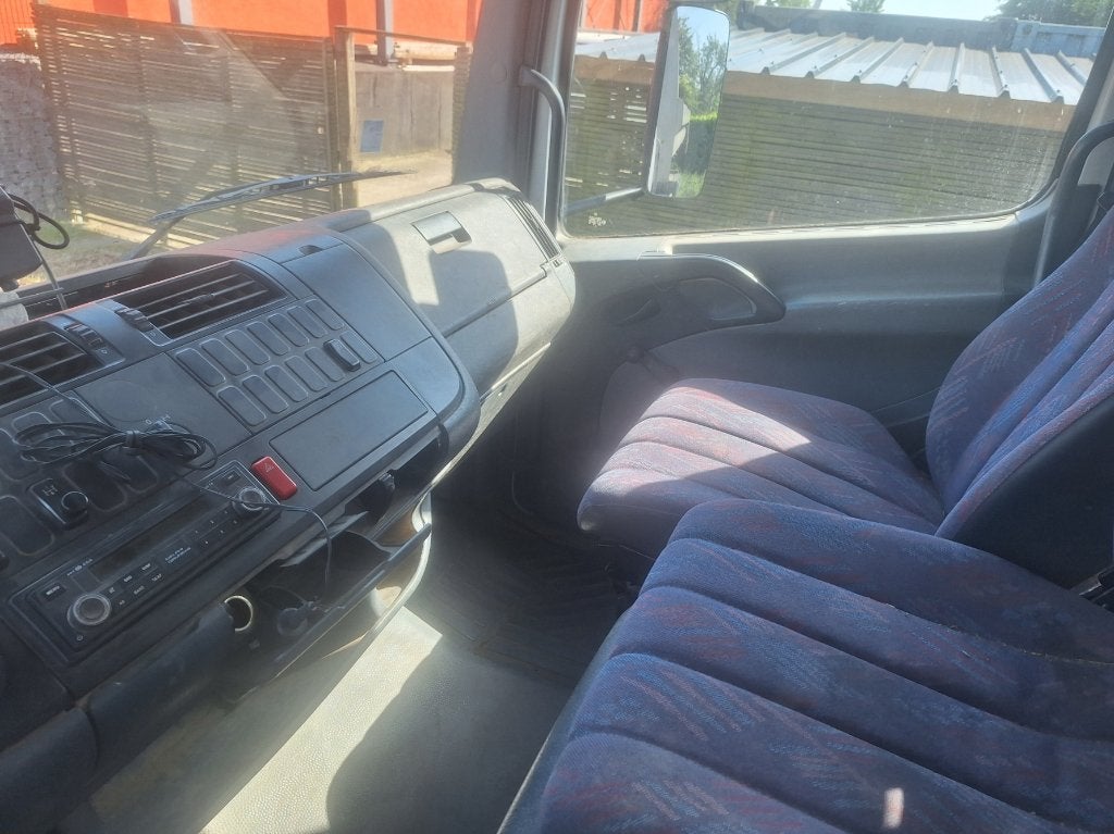 camion Mercedes Atego 12-17 container, Autos, Achat, 3 places, Boîte manuelle, Diesel
