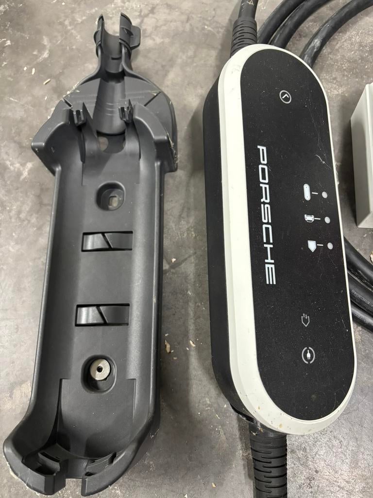 Porsche Mobile Charger Plus, Ophalen, Gebruikt