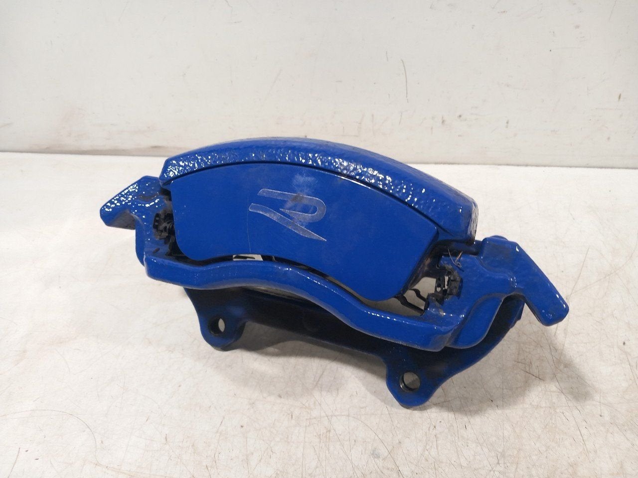 Remklauw links voor Volkswagen Golf, Onderdelen@venauto.nl, Van der Ven Autorecycling B.V., Ettenseweg 76, 4706 PB Roosendaal, The Netherlands