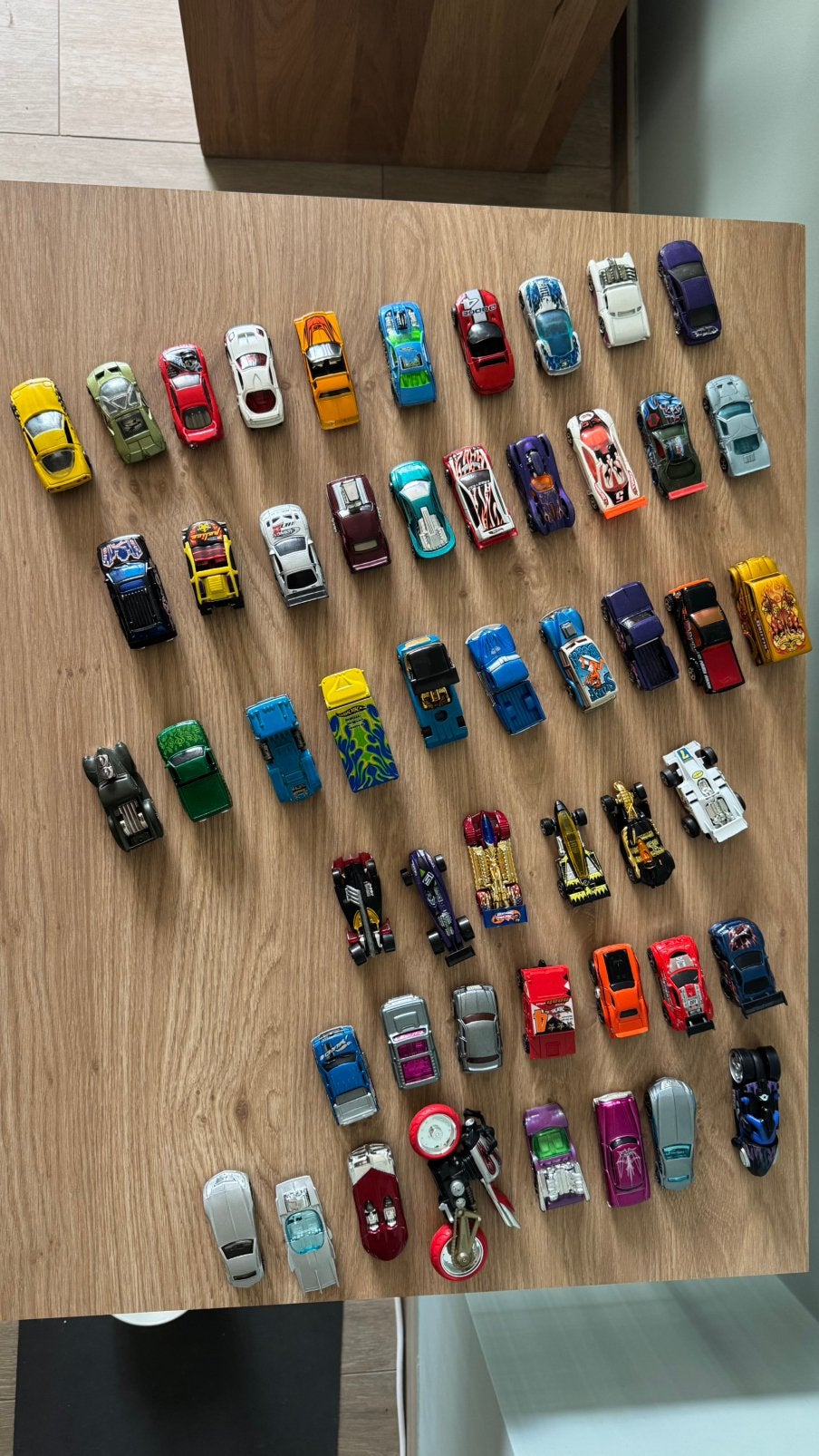 Lot van 51 Hot wheels, Enlèvement ou Envoi, Utilisé