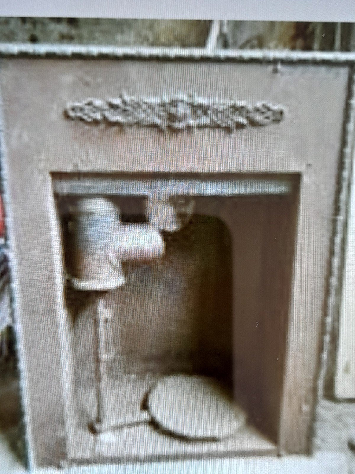 Oude schoorsteenmantel, Ophalen
