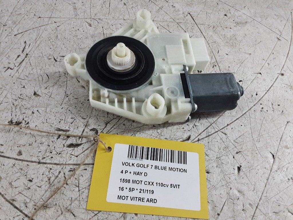 MOTEUR LEVE VITRE ELECTRIQUE ARRIÈRE DROIT Golf VII (AUA), Autos : Pièces & Accessoires, Volkswagen, Volkswagen AG, Utilisé, Kundenbetreuung@volkswagen.de