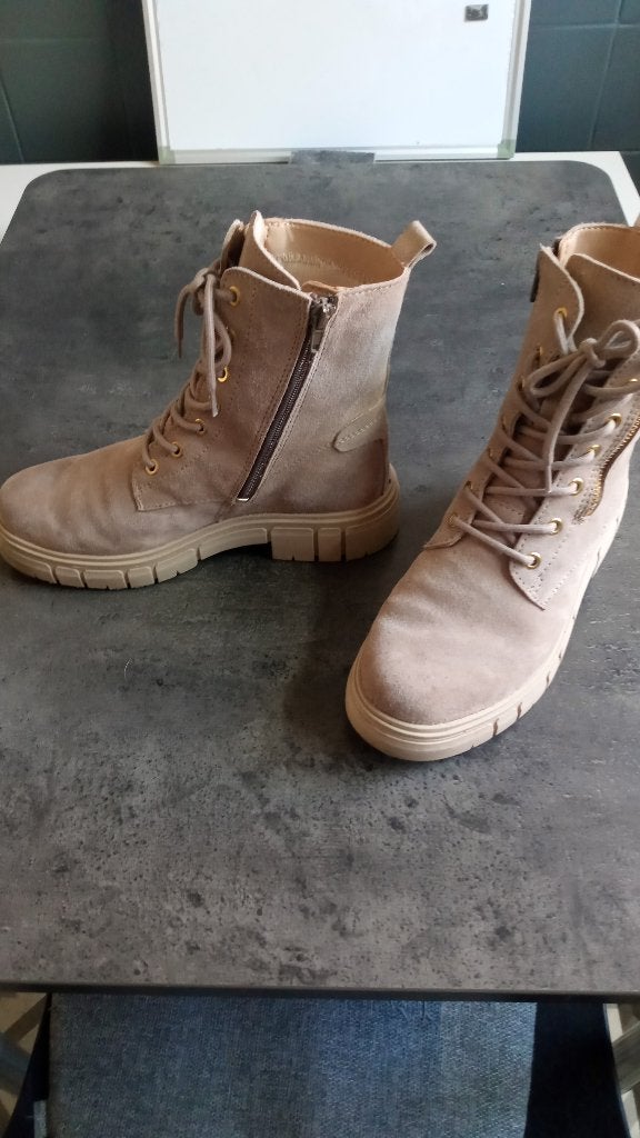 Enkellaarsjes voor dames 38 Daim, Kleding | Dames, Ophalen, Beige, Lage of Enkellaarzen, Zo goed als nieuw