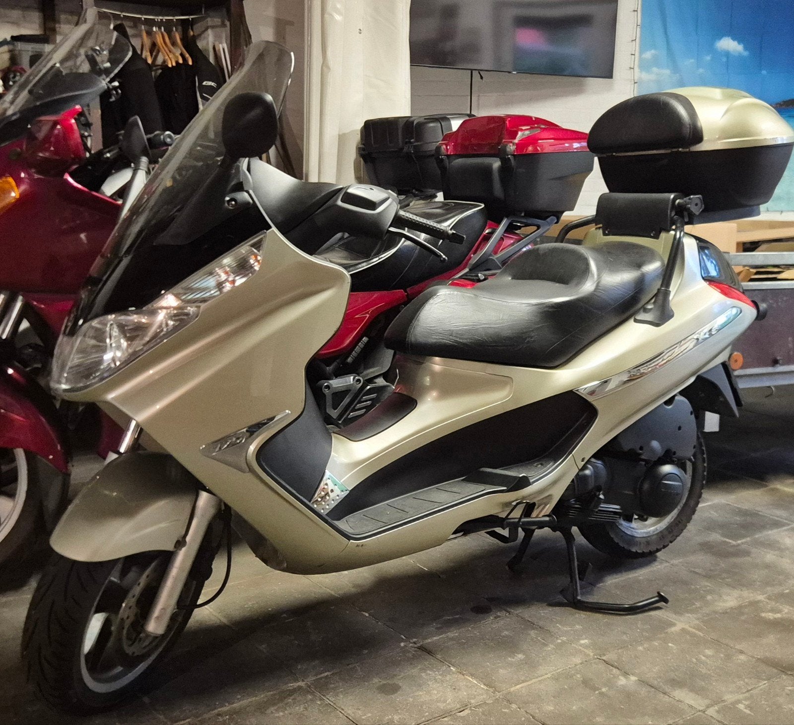 piaggio x8 125cc 11kw, Fietsen en Brommers, Ophalen