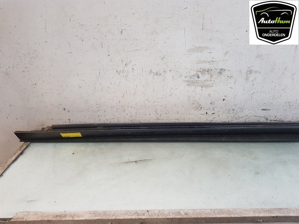 JUPE LATERALE GAUCHE Mazda 3 Sport (BP) (|BCJH51P50D2M|), Utilisé, Gauche, Mazda
