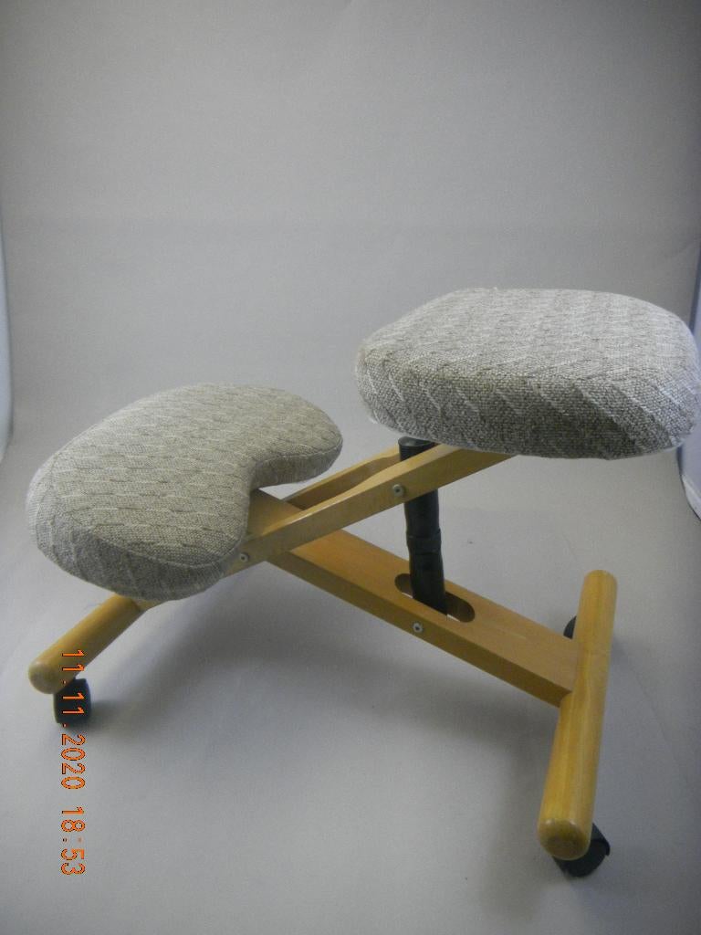 Siège assis à genou, Maison & Meubles, Chaises de bureau, Comme neuf, Chaise de bureau, Beige, Ergonomique, Enlèvement ou Envoi