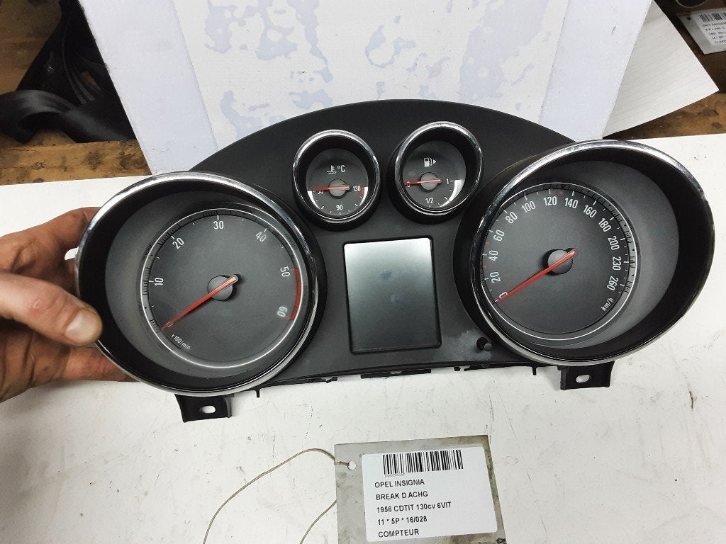 COMPTEUR DE VITESSE Insignia Sports Tourer (365903926H), Utilisé, Rue de l'Espoir 34 34
4030  GRIVEGNÉE, BE, Info@Collignon.be