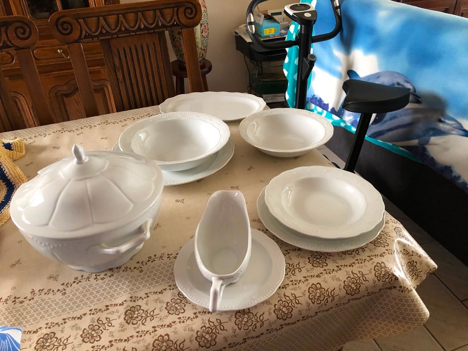 Wit 12delig eetservies, Ophalen