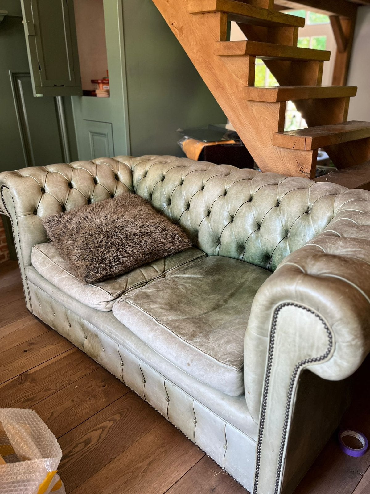 Originele Chesterfield 2-zits lederen sofa, Ophalen, Gebruikt, 100 tot 125 cm, Chesterfield