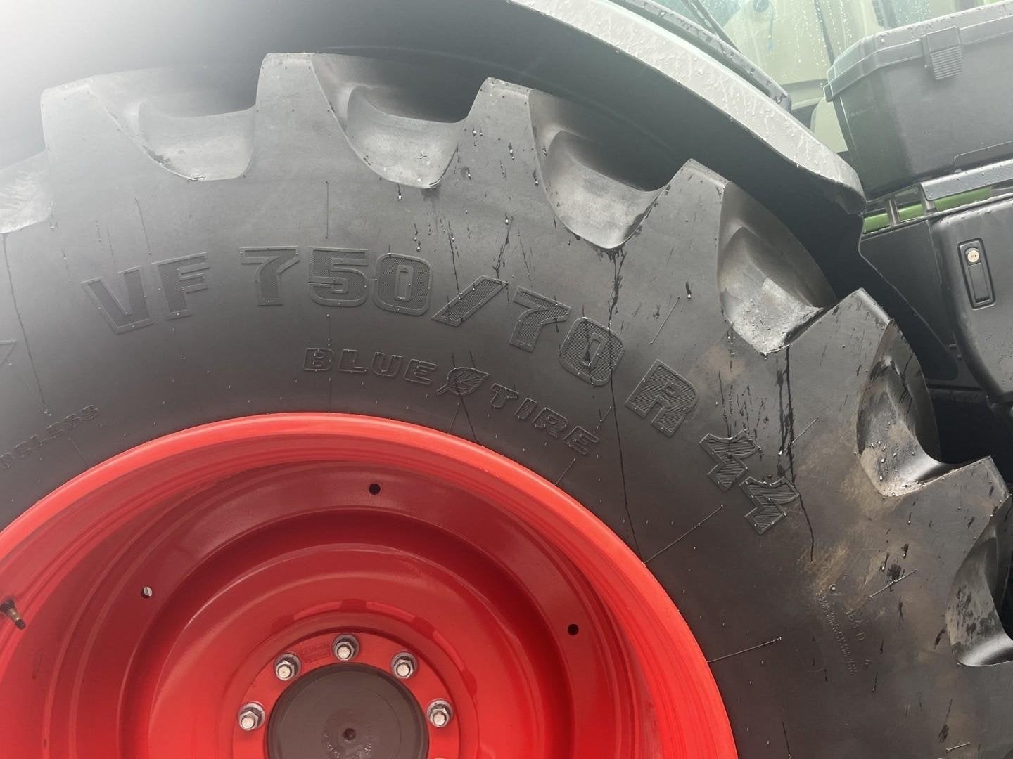 Trellenborg 650/60- r 38- 750/70- r 44 WG4933, Articles professionnels, Agriculture | Tracteurs, Autres marques